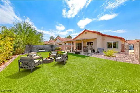 8262 Palmada Dr, Las Vegas, NV 89123