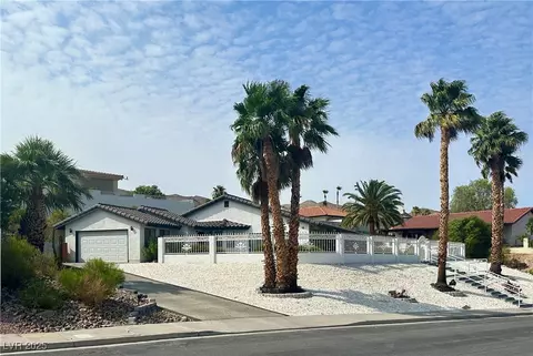 935 Vista Lago Way, Boulder City, NV 89005