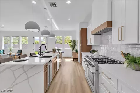 3281 Wisteria Tree St, Las Vegas, NV 89135