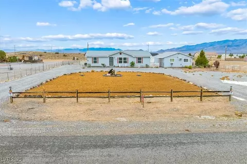 2421 E Jayme St, Pahrump, NV 89048