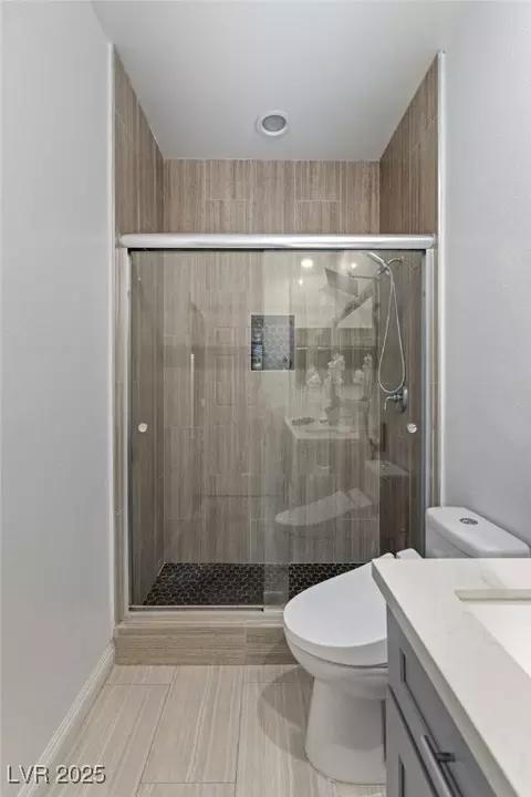 Bath - 3 Chatmoss Rd, Henderson, NV 89052 photo 2 of 4