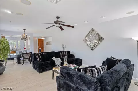 Living - 3 Chatmoss Rd, Henderson, NV 89052 photo 2 of 3