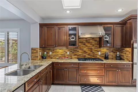 Kitchen - 3 Chatmoss Rd, Henderson, NV 89052 photo 1 of 5