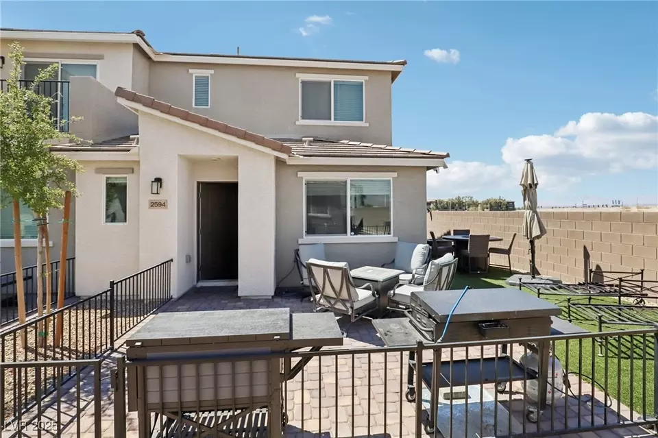 Exterior - 2594 Canary Yellow Ct, North Las Vegas, NV 89086 photo 1 of 3
