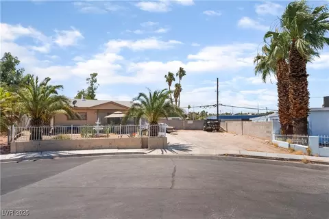 1908 Ardmore St, Las Vegas, NV 89104