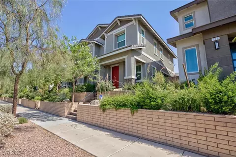 724 N Water St, Henderson, NV 89015