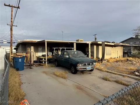 2721 Howard Dr, Las Vegas, NV 89104