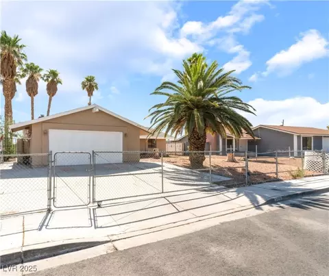 2409 Whirlaway St, Las Vegas, NV 89108