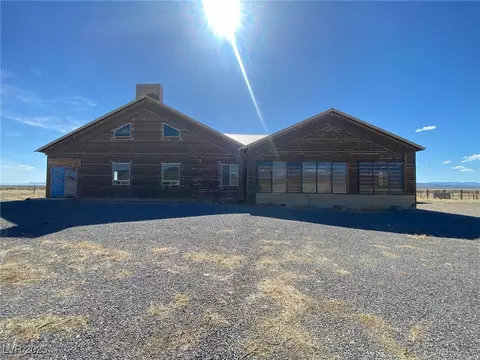 Exterior - 1314 Fire Station Rd, Ely, NV 89301 photo 5 of 10