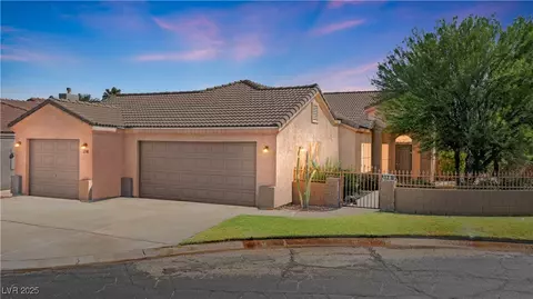 1200 Golf Club Dr, Laughlin, NV 89029
