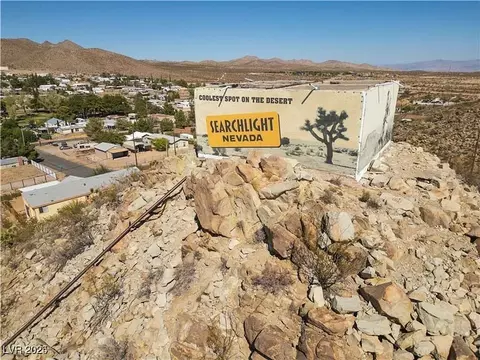 E Hobson, Searchlight, NV 89046 photo 14