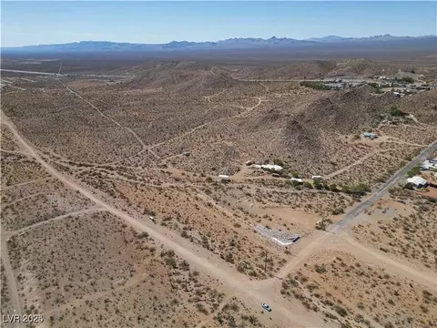 E Hobson, Searchlight, NV 89046 photo 12