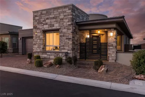 6822 Regency Valley St, Las Vegas, NV 89148