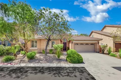 10265 Wolves Den Ln, Las Vegas, NV 89178