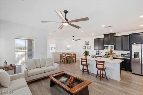 7230 N Decatur Blvd #6, Las Vegas, NV 89131