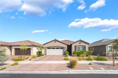 74 Cadence Crest Ave, Henderson, NV 89011