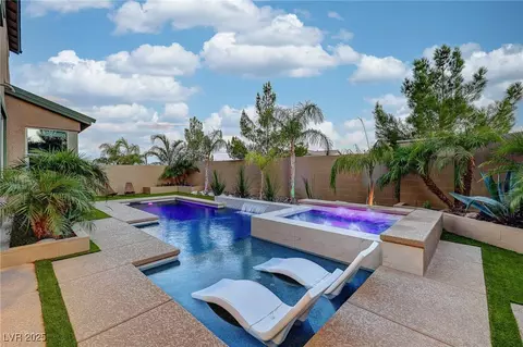 10285 Sierra Skye Ave, Las Vegas, NV 89166
