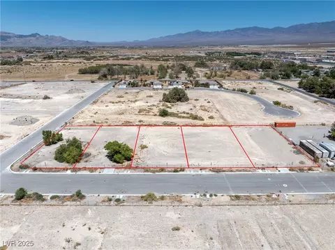 796 E Makenna Rain Dr, Pahrump, NV 89048