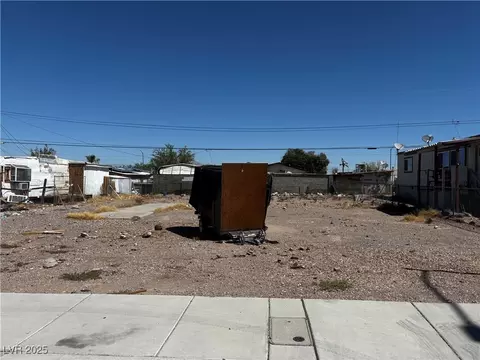 221 Mojave Ln, Henderson, NV 89015