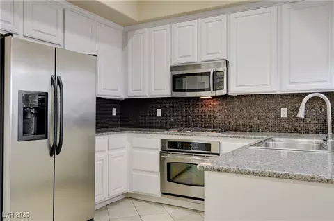 20 E Serene Ave #404, Las Vegas, NV 89123