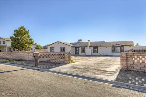 7939 Wishing Well Rd, Las Vegas, NV 89123