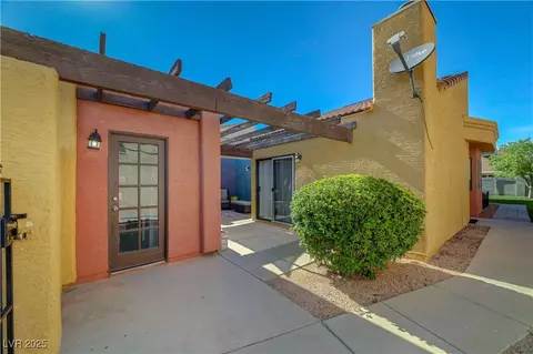 8236 Willeta Ave, Las Vegas, NV 89145