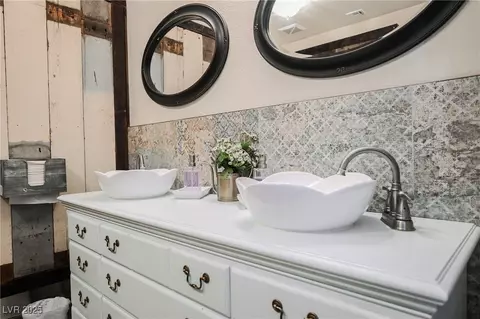 Bath - 6510 Sunset Dr, Caliente, NV 89008 photo 5 of 12