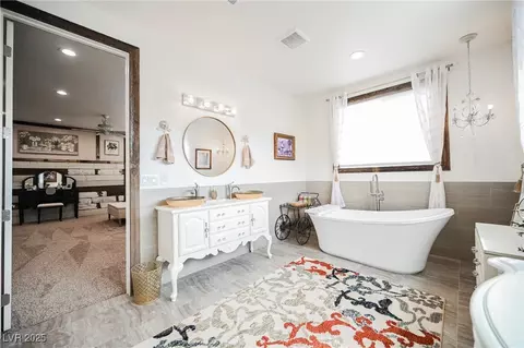 Bath - 6510 Sunset Dr, Caliente, NV 89008 photo 7 of 12