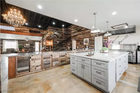 Kitchen - 6510 Sunset Dr, Caliente, NV 89008 photo 5 of 10