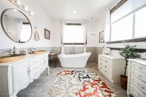 Bath - 6510 Sunset Dr, Caliente, NV 89008 photo 6 of 12