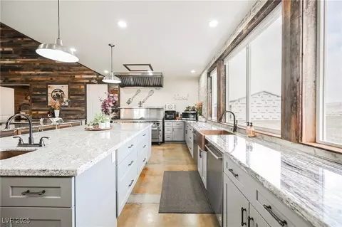Kitchen - 6510 Sunset Dr, Caliente, NV 89008 photo 8 of 10