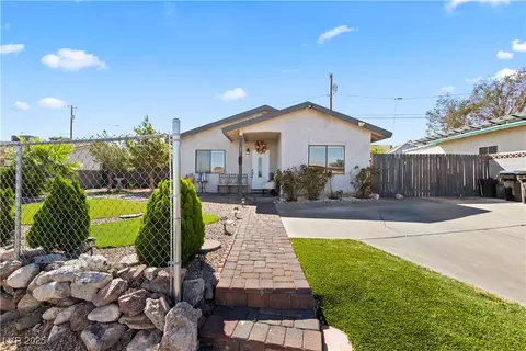 27 E Pacific Ave, Henderson, NV 89015