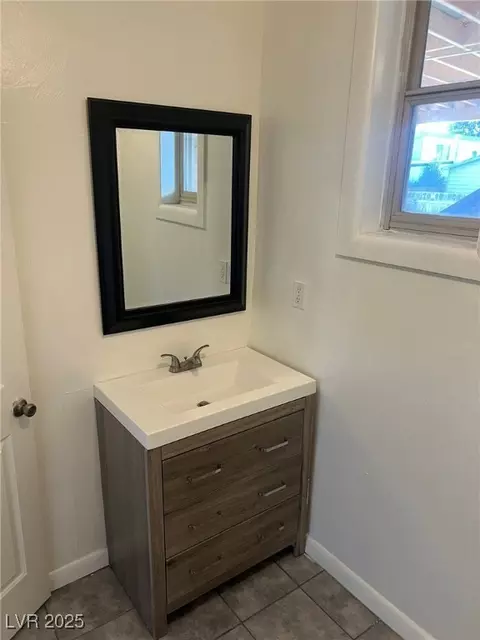 Bath - 920 E Aultman St, Ely, NV 89301 photo 3 of 4