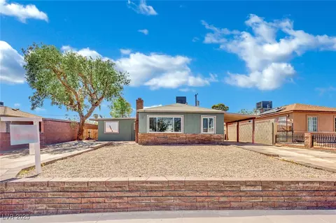 15 Lowery St, Henderson, NV 89015