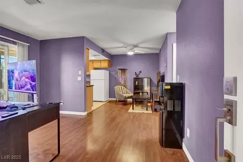 7200 Pirates Cove Rd #2019, Las Vegas, NV 89145