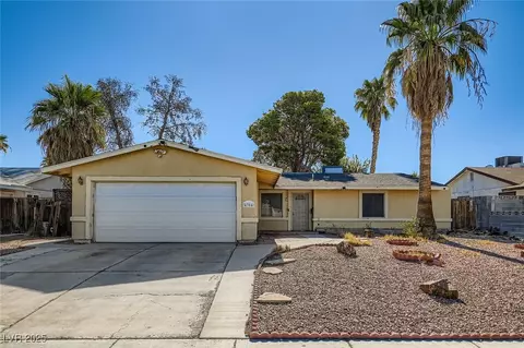 4364 Annie Oakley Dr, Las Vegas, NV 89121