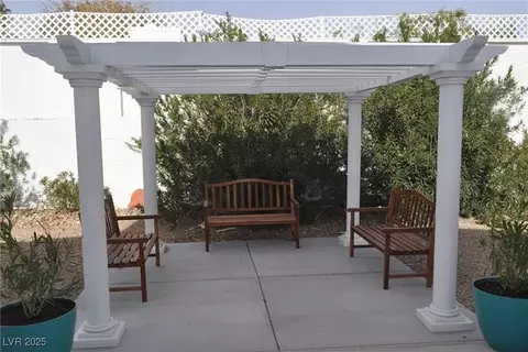 1680 Sombrero Dr, Las Vegas, NV 89169
