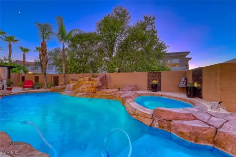 95 Arthur Hills Ct, Henderson, NV 89074