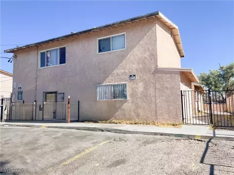 529 Mckellar Cir, Las Vegas, NV 89119