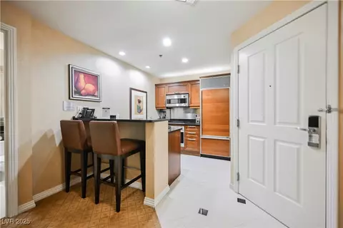 145 E Harmon Ave #1402, Las Vegas, NV 89109