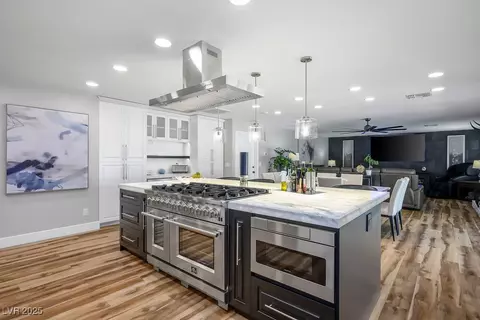 5670 N Riley St, Las Vegas, NV 89149