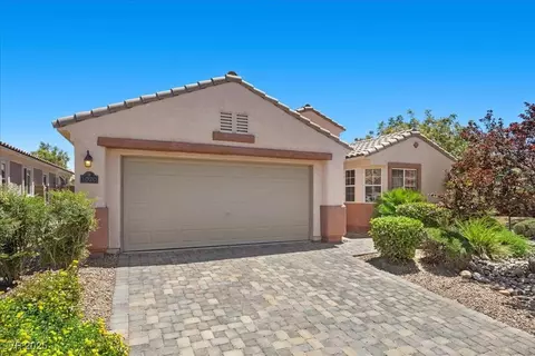 1020 Puerta Del Sol Dr, Las Vegas, NV 89138