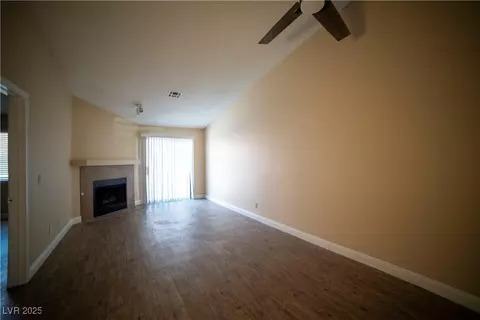 228 Caracas Dr, Las Vegas, NV 89145
