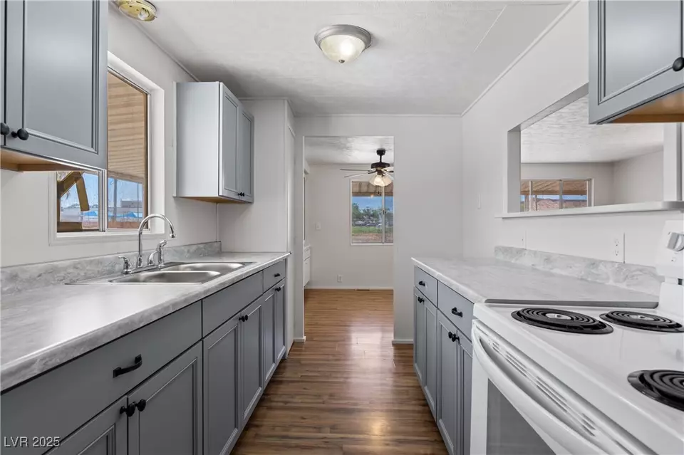  390 W Thomas Ave, Overton, NV 89040 photo 12