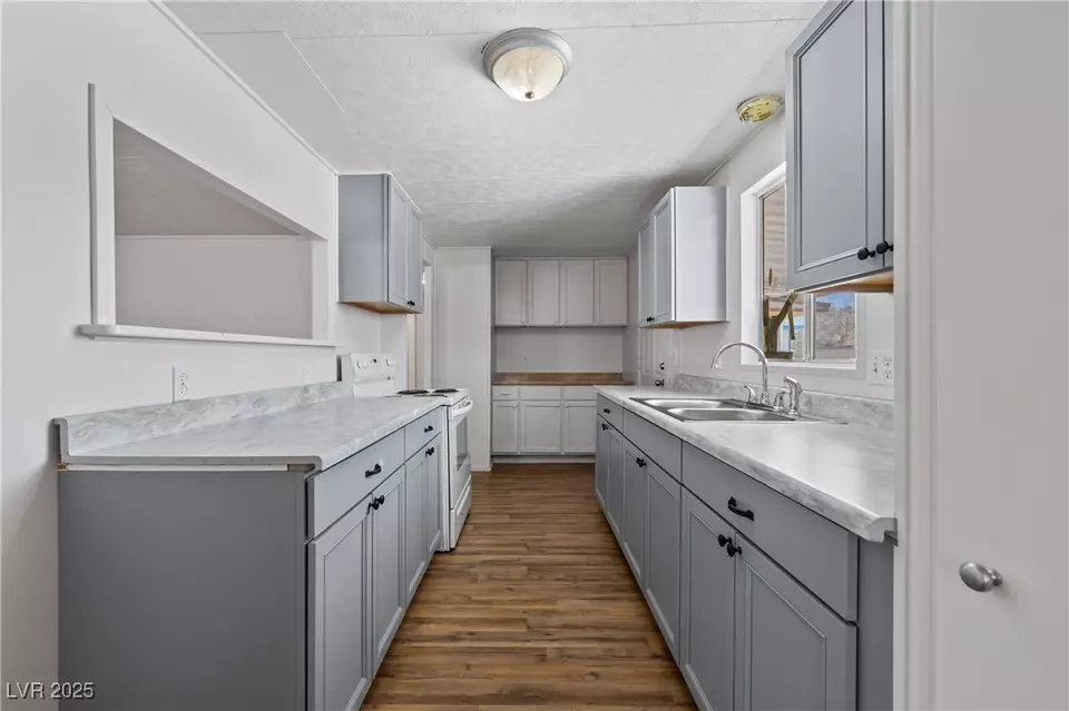  390 W Thomas Ave, Overton, NV 89040 photo 11