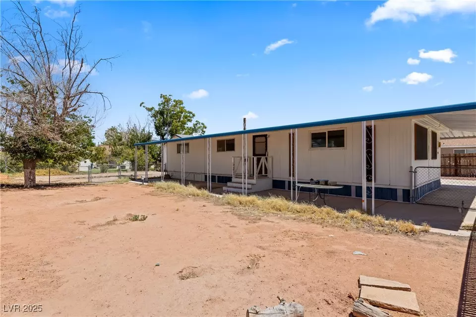  390 W Thomas Ave, Overton, NV 89040 photo 2