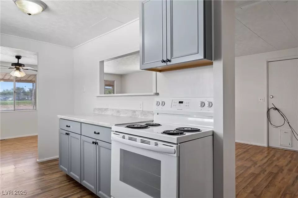  390 W Thomas Ave, Overton, NV 89040 photo 8