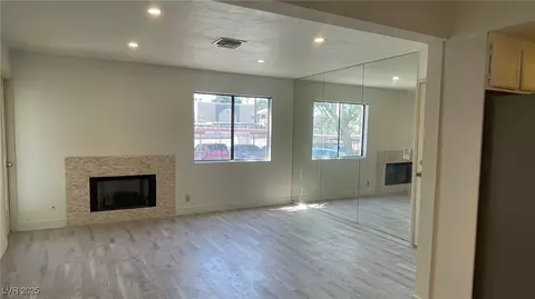 1701 E Katie Ave #91, Las Vegas, NV 89119