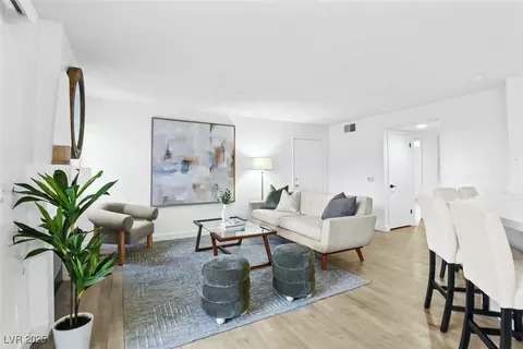 7904 Fossil Creek Ln #101, Las Vegas, NV 89145