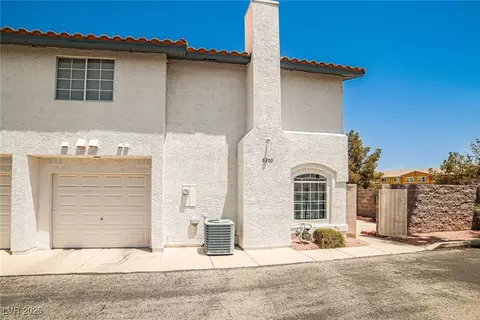 8200 Crystal Star Ct, Las Vegas, NV 89145